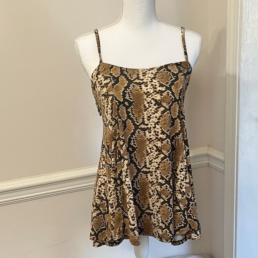 NWOT YOINS Snake Print Cami Top Size M Medium 8 10